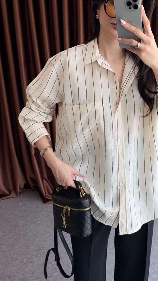 Siyah Çizgili Gömlek