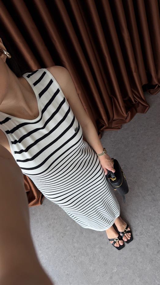 Siyah Çizgili Uzun Triko Elbise