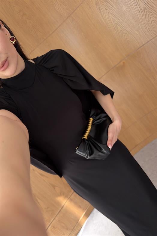 Siyah Pelerinli Maxi Elbise