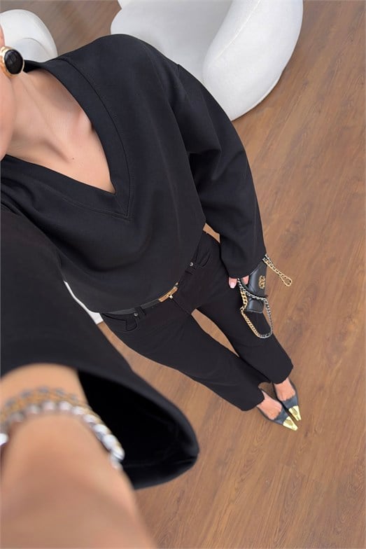 Siyah V Yaka Basic Sweat