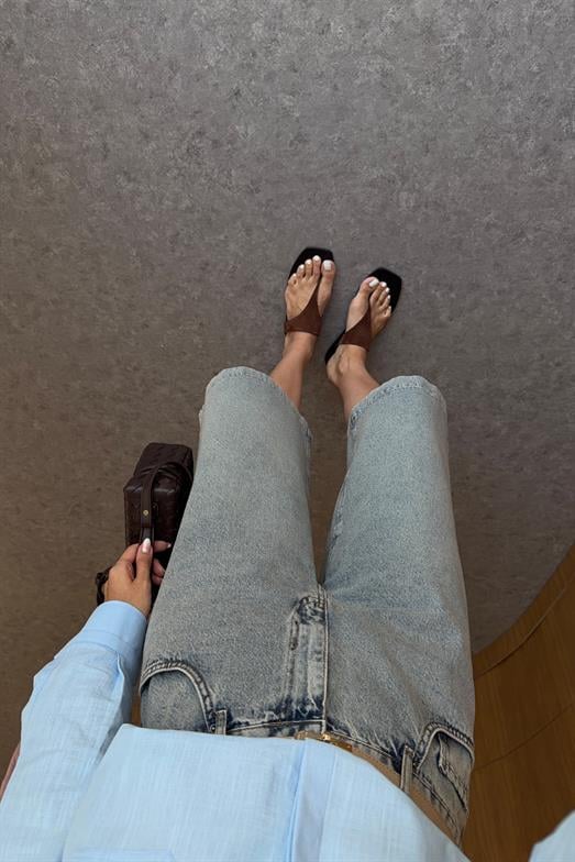 Soğuk Mavi Denim Şort