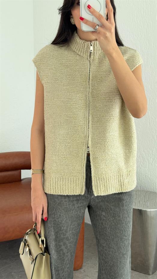 T Kol Çift Fermuarlı Krem Yelek