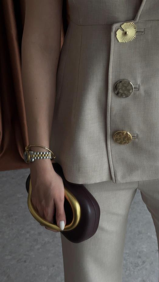 Tasarım Düğmeli Bej Yelek-Pantolon Takım