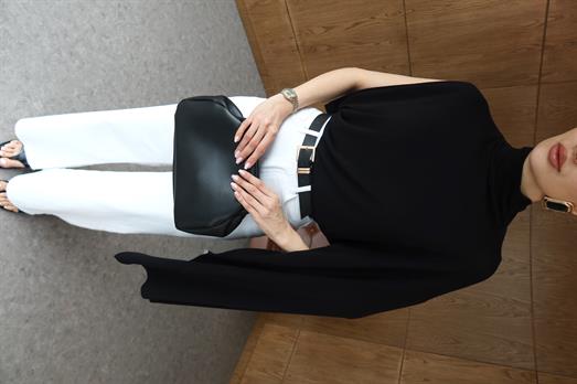 Tek Kollu Siyah Bluz