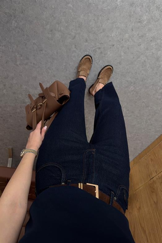 Ütü Çizgili Kemerli Skater Koyu Lacivert Jean