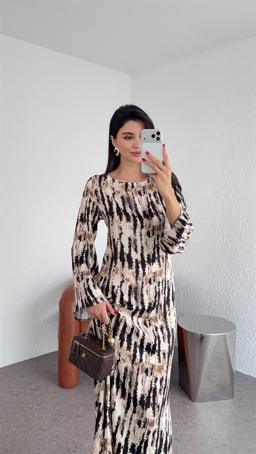 Uzun Batik Elbise