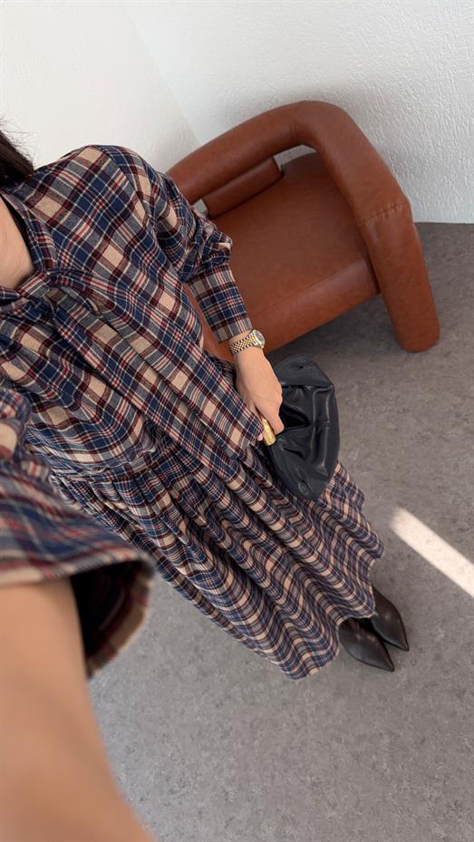 Yaka Fiyonklu Mavi Ekoseli Elbise