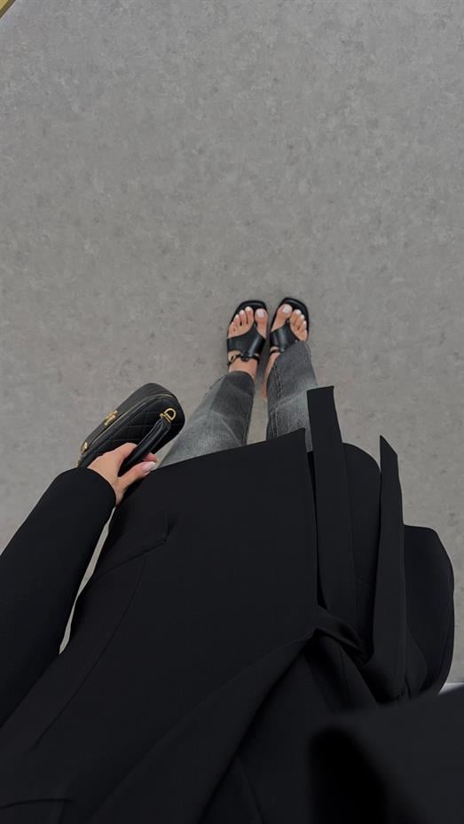 Yandan Bağlamalı Siyah Blazer