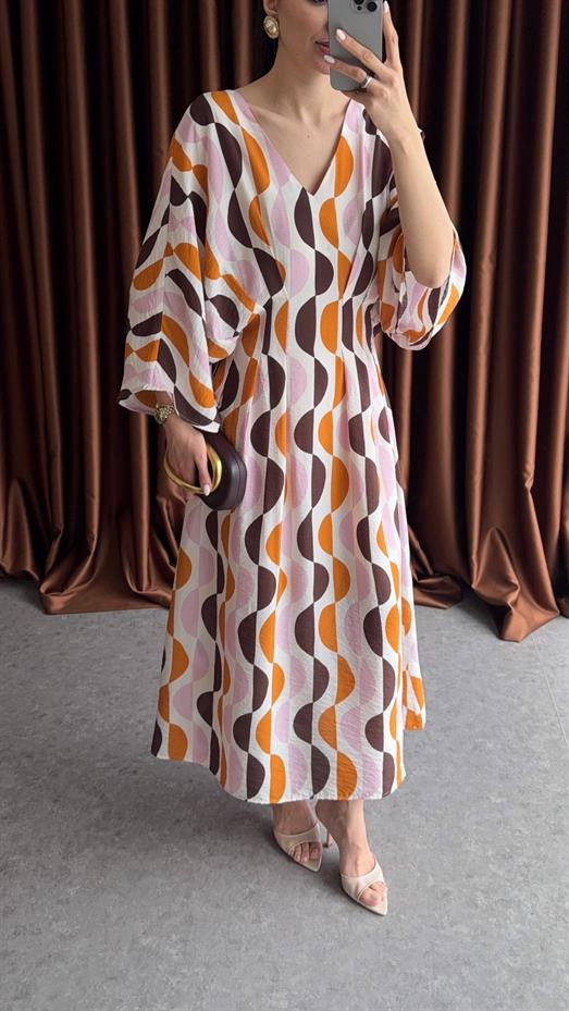 Yarasa Kol Renkli Desenli Elbise