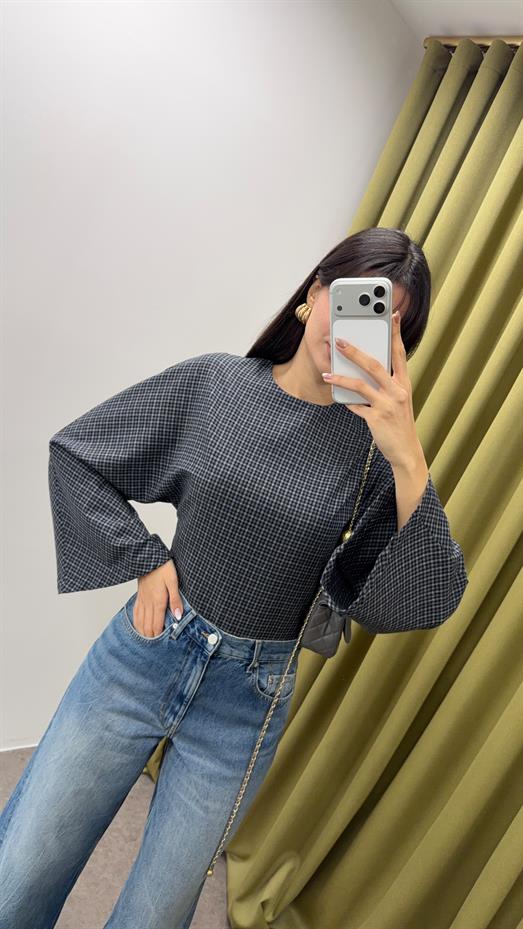 Yarasa Kollu Lacivert Bluz