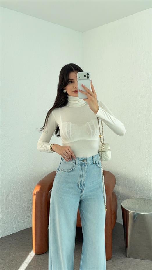 Yarı Transparan Beyaz Bluz