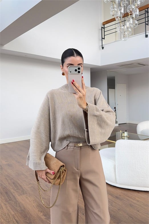 Yarım Balıkçı Yarasa Kol Oversize Vizon Triko Kazak