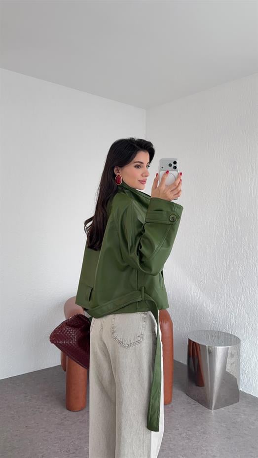 Yeşil Deri Ceket(11 Kasımda Kargolanacaktır,Ön Sipariştir.)