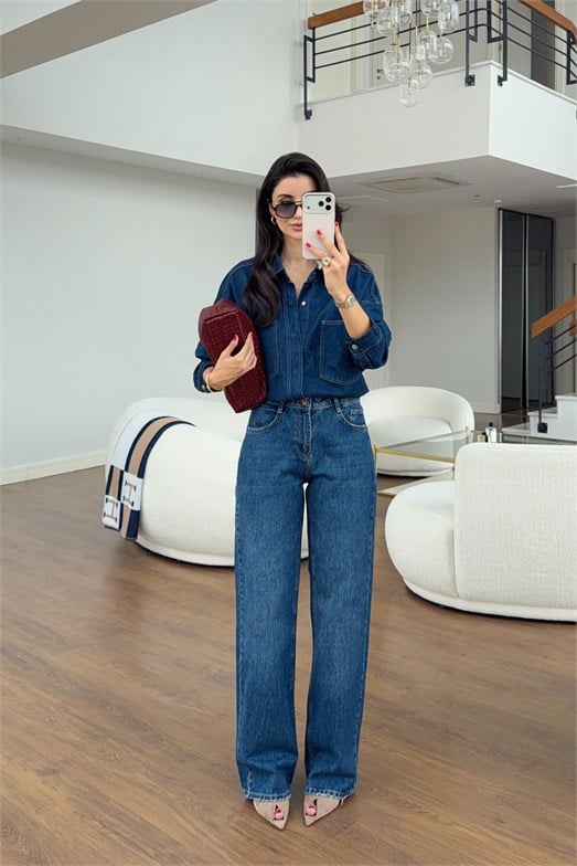 Yıkamalı Lacivert Cep Nakışlı Straight Fit Jean