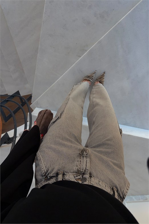 Yıkamalı Paça Yırtmaçlı Kargo Denim Pantolon