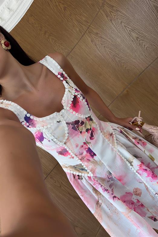 Yuvarlak Nakışlı Pembe Elbise