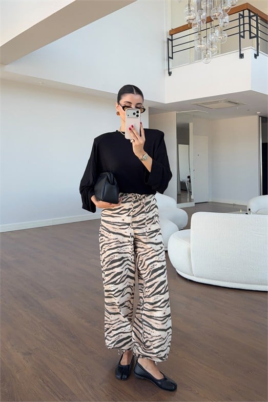Zebra Desen Paça Büzgülü Gabardin Pantolon