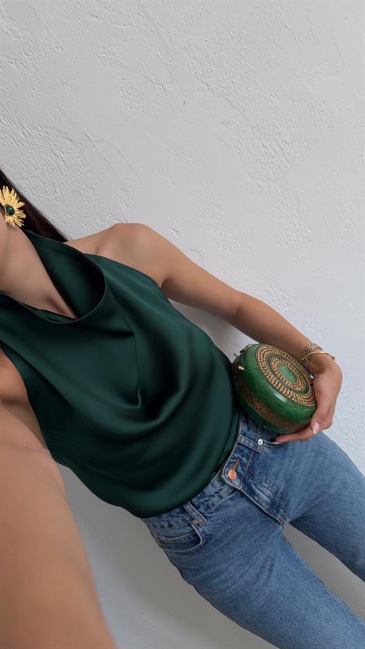 Zümrüt Yeşili Saten Bluz