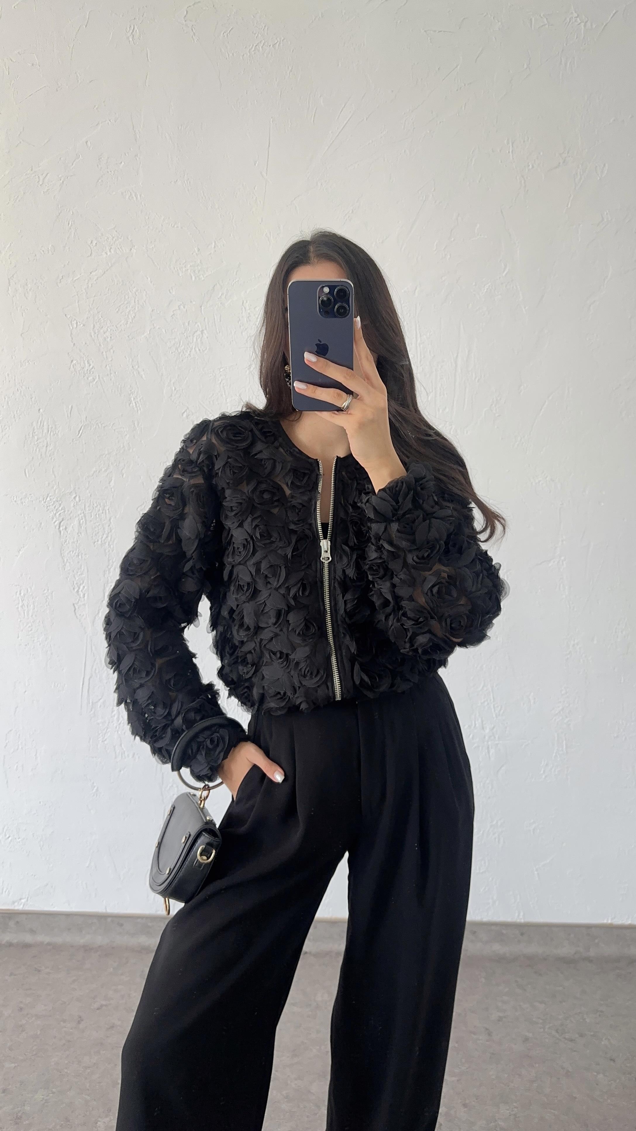 3 Boyutlu Siyah Ceket