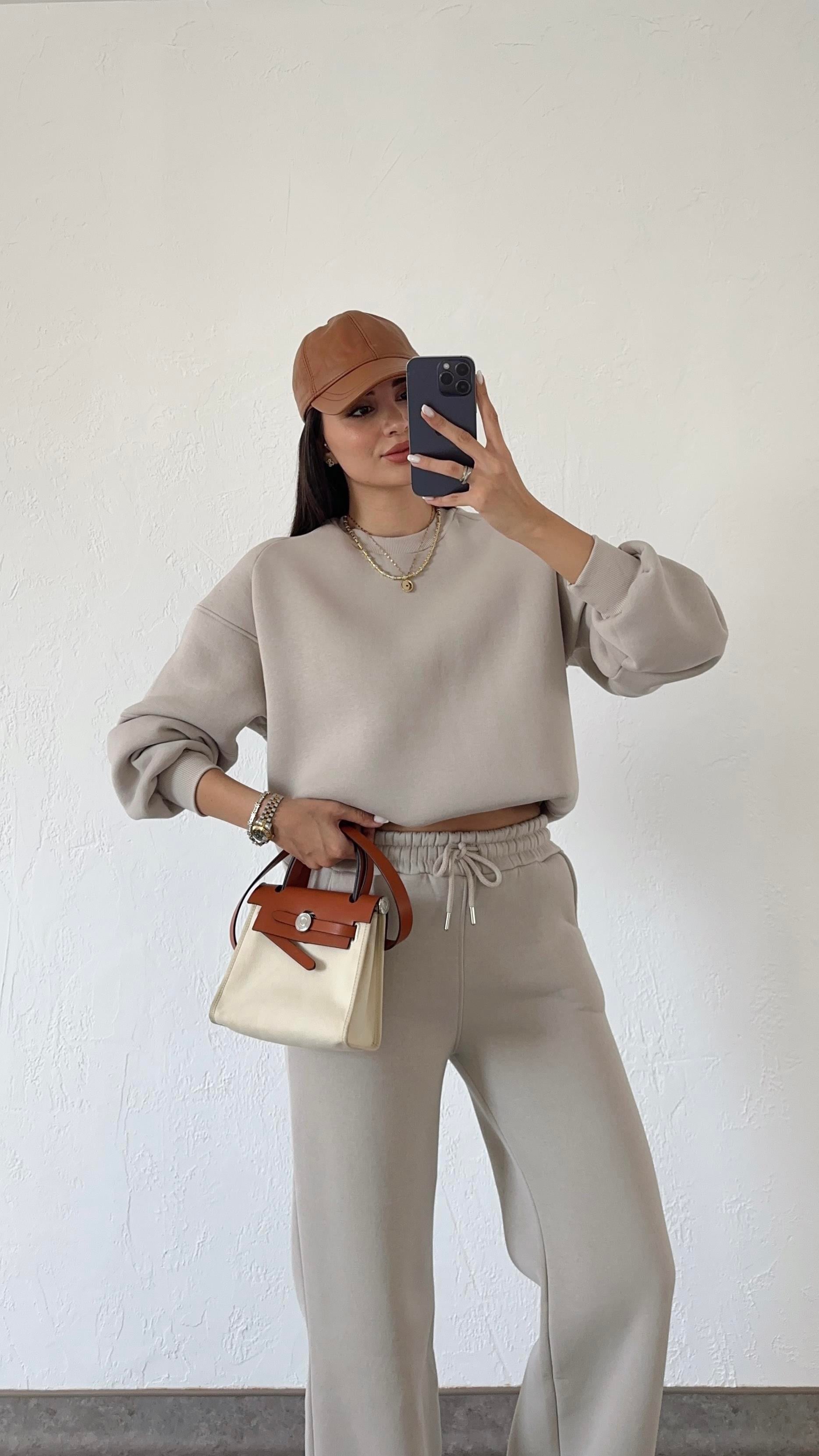 3 İplik Kol Dikişli Krem Basic Sweat