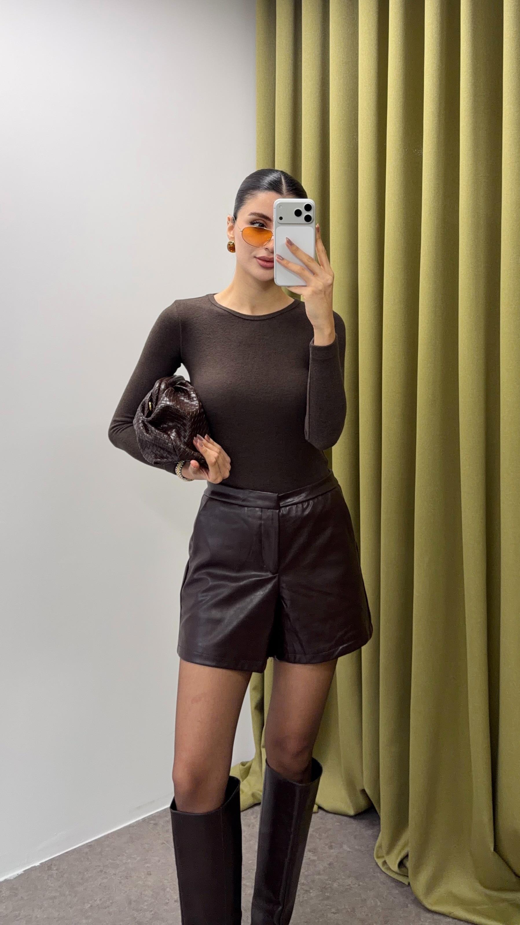 Acı Kahve Deri Şort