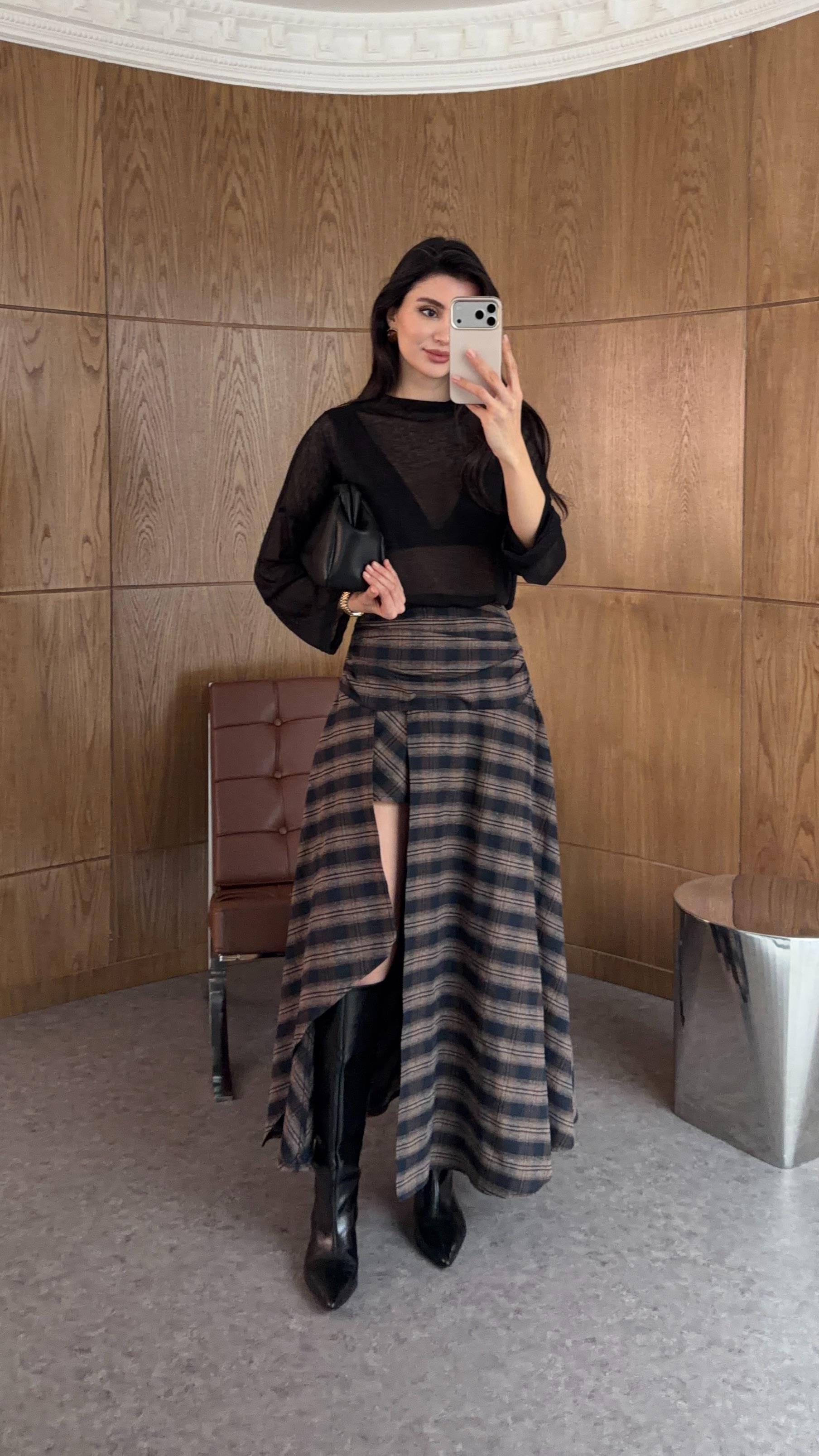 Asimetrik Kahve Etek