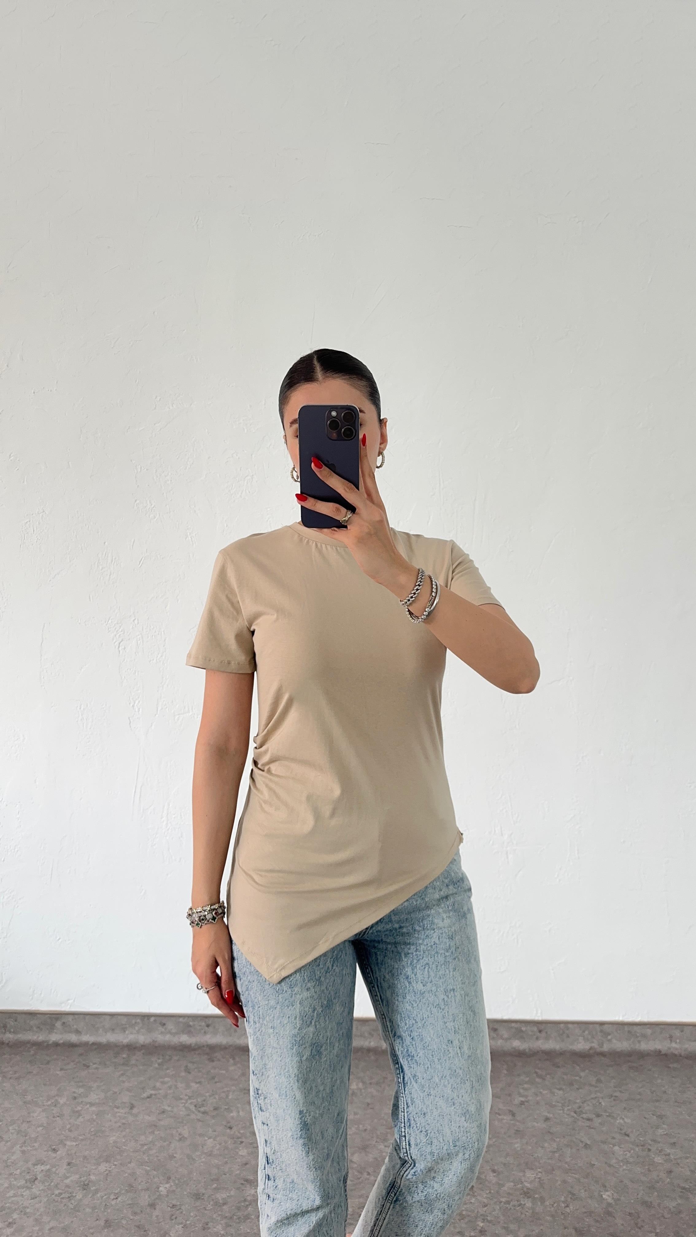 Asimetrik Krem Tshirt