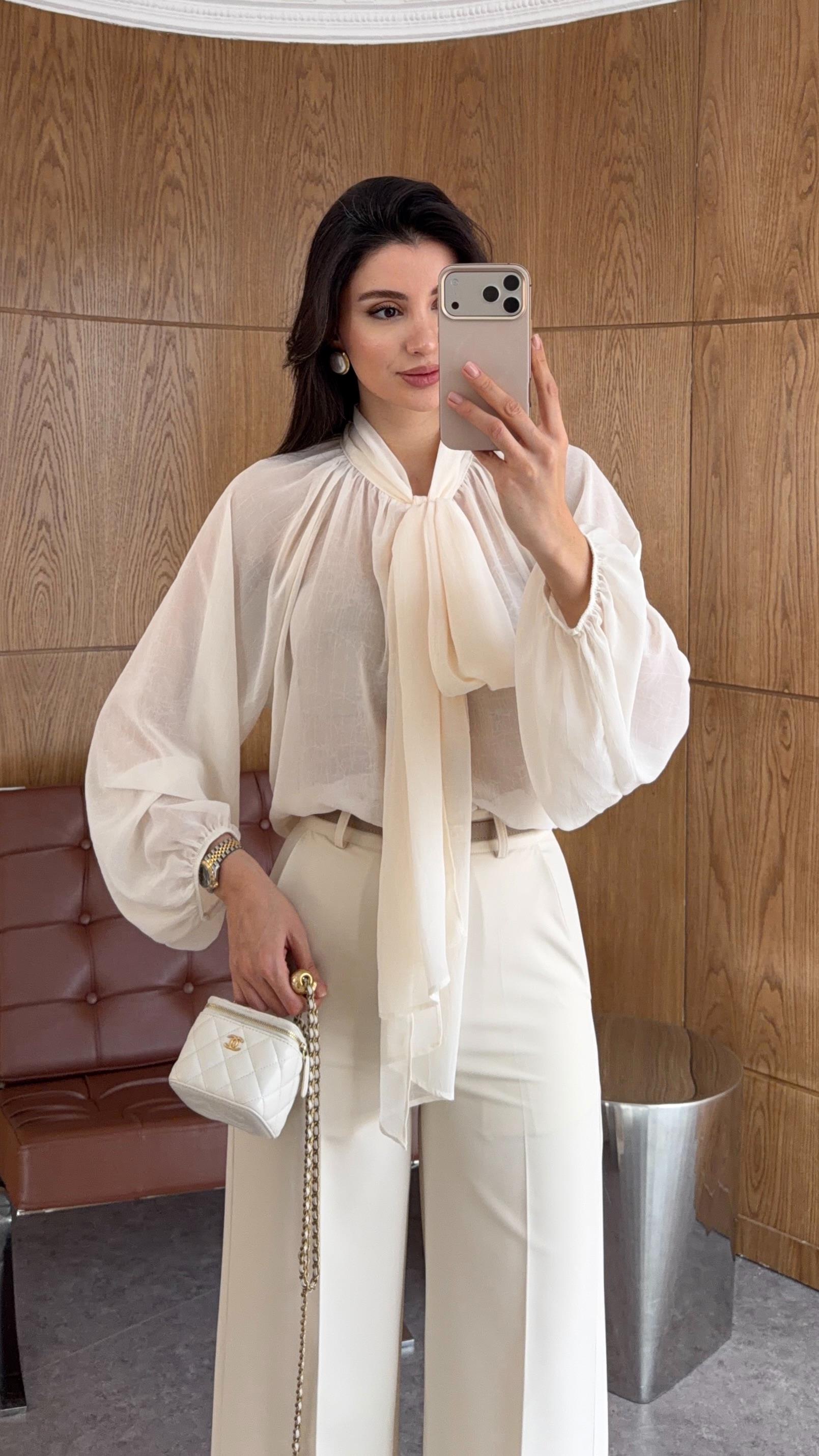 Bağlamalı Ekru Bluz