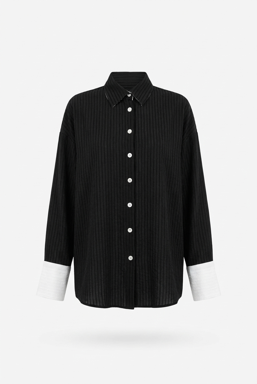 Beyaz Manşetli Siyah Gömlek