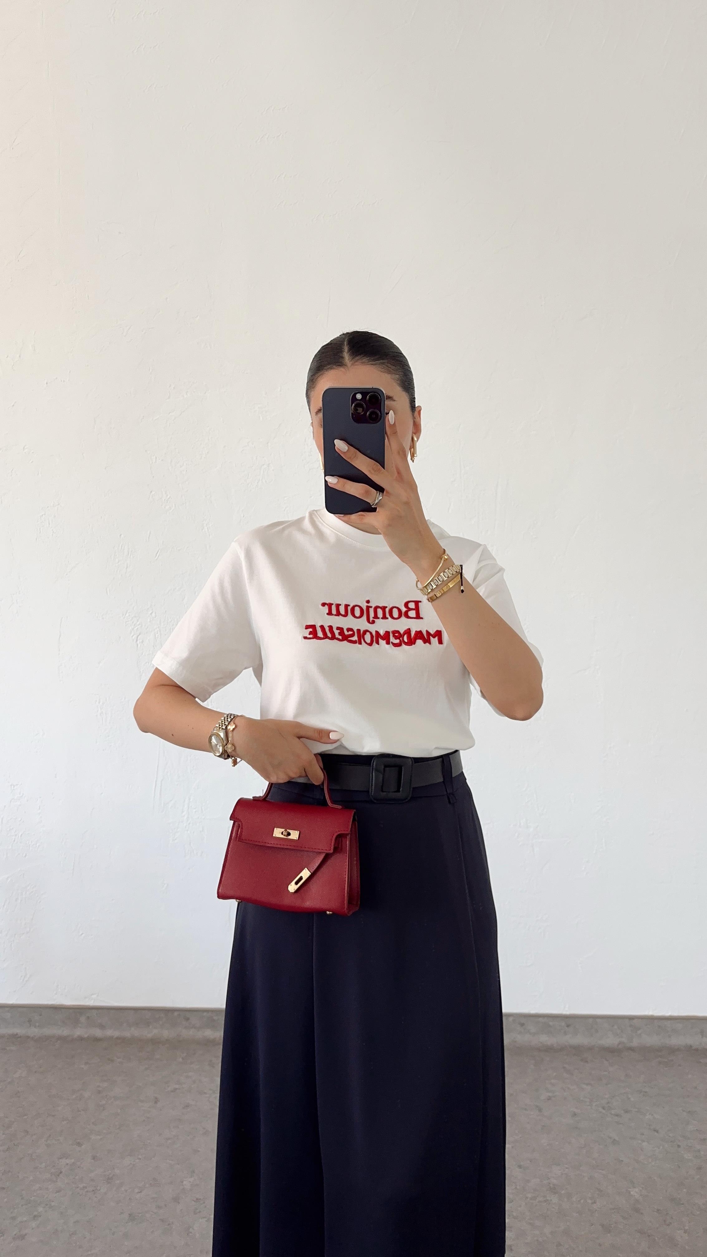 Bonjour Nakışlı Beyaz Tshirt