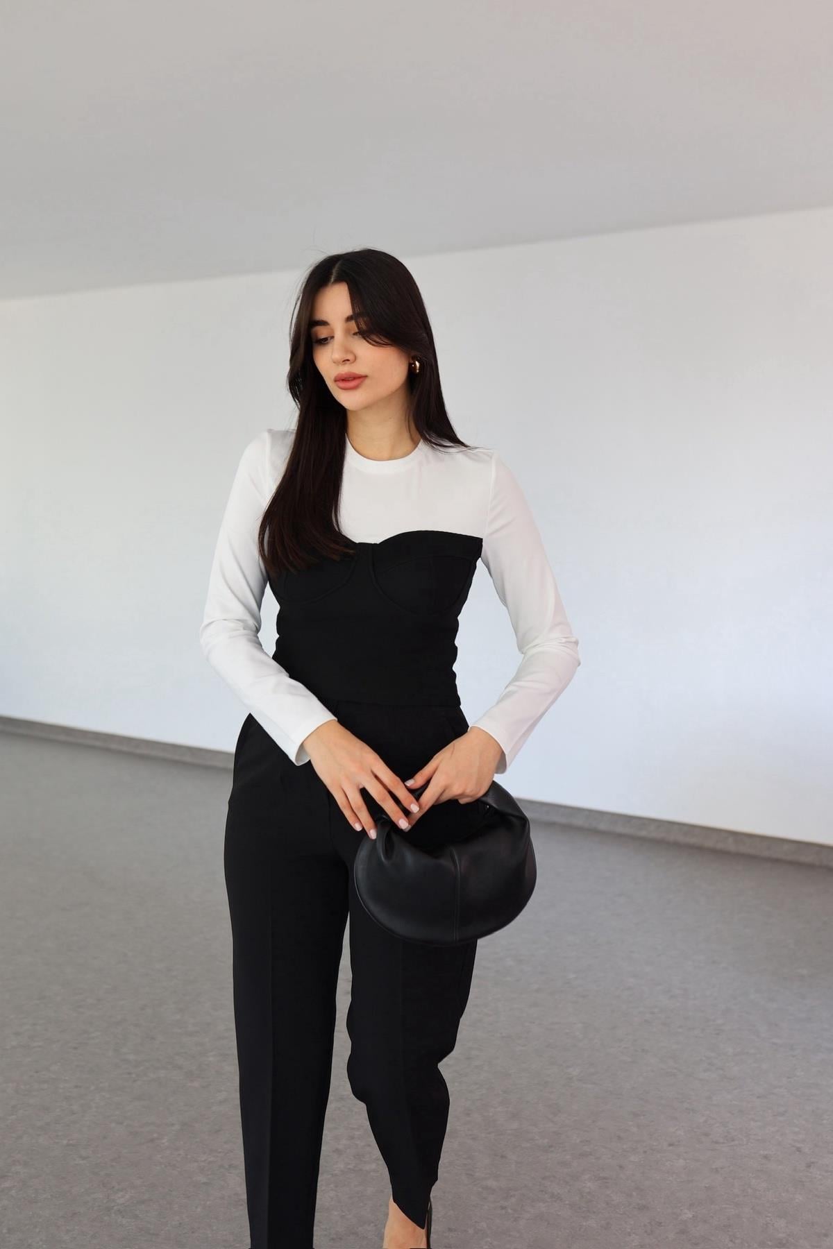 Büstiyer Görünümlü Siyah Beyaz Bluz