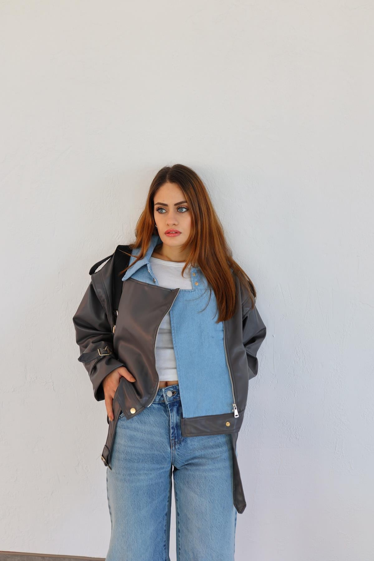 Denim Detaylı Deri Ceket