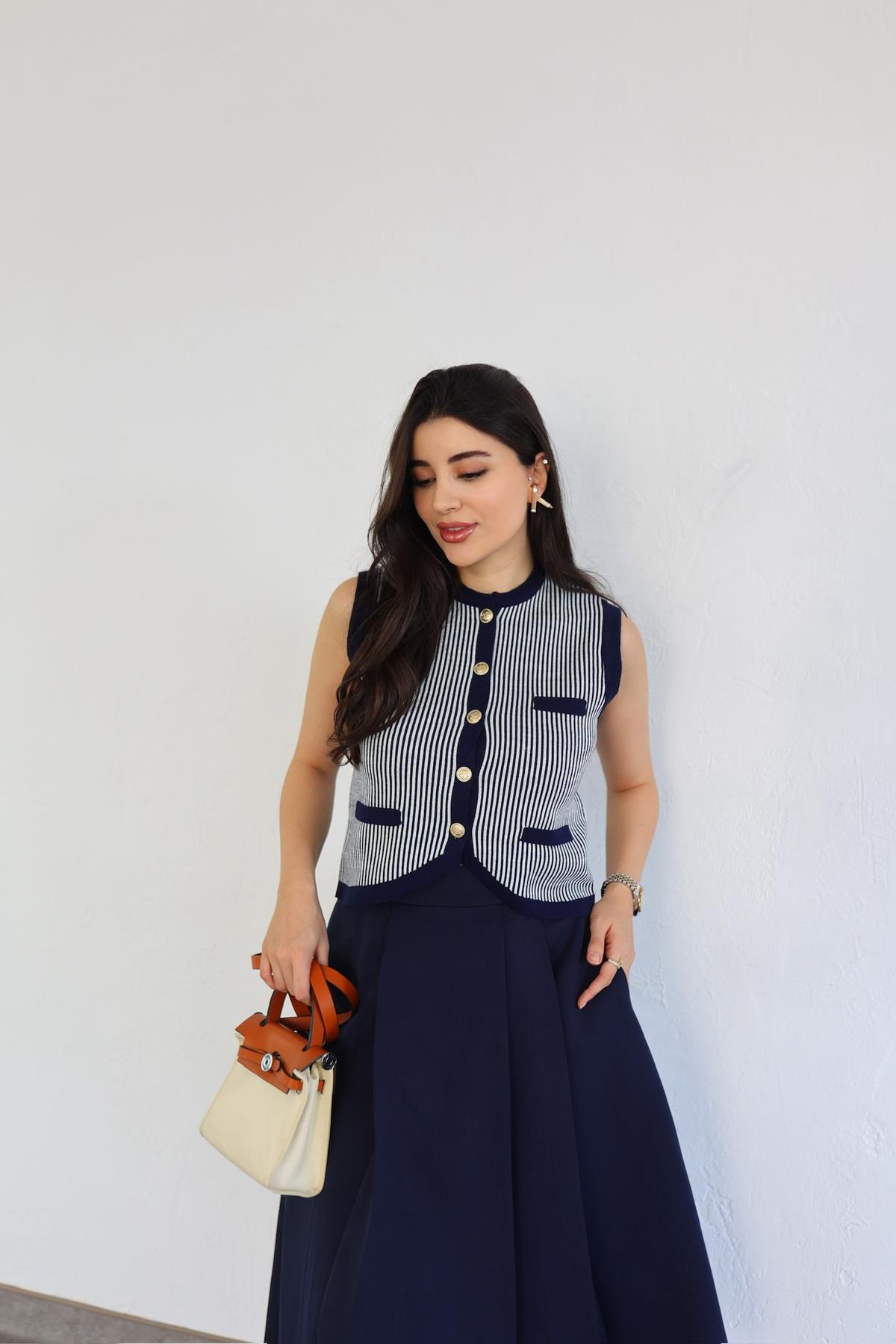 Gold Düğmeli Lacivert Yelek