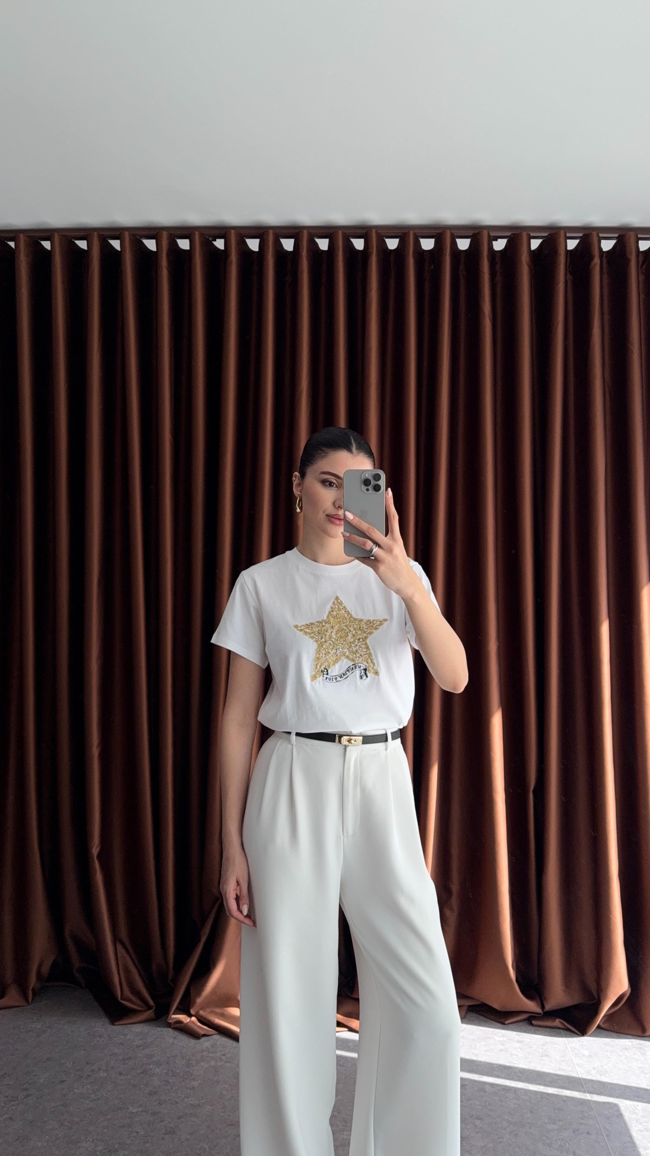 Gold Yıldızlı Beyaz Tshirt