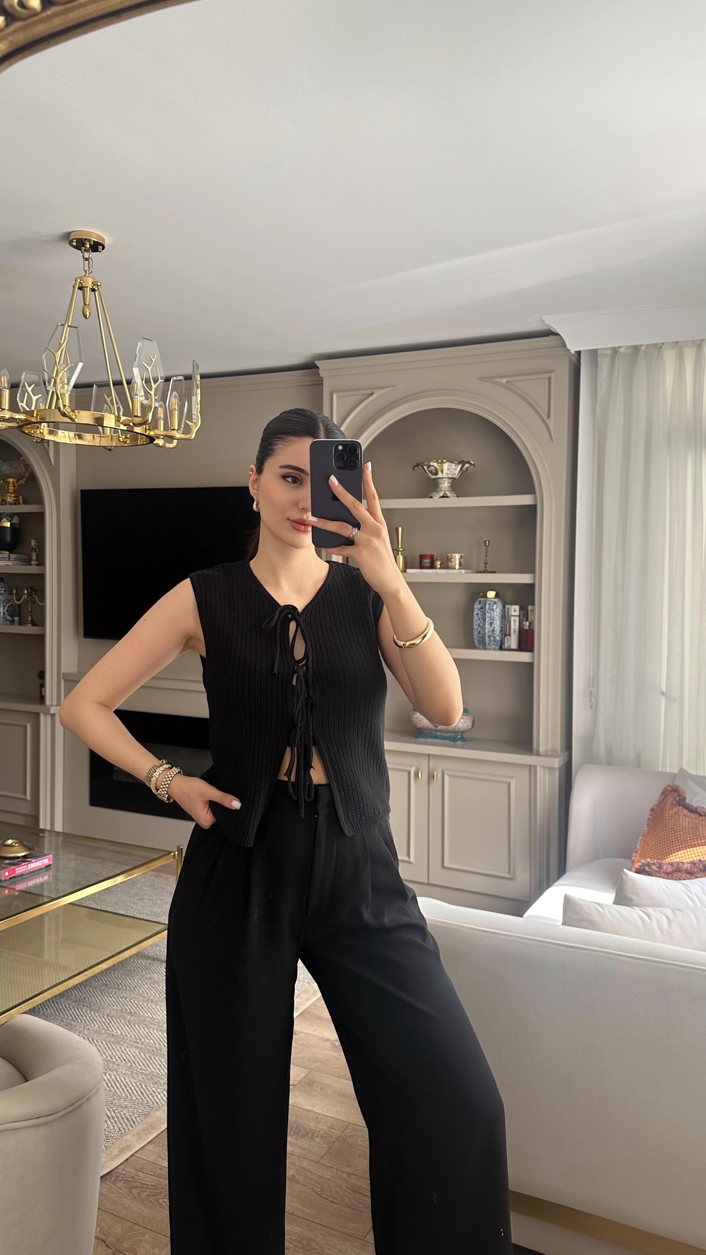İpli Triko Siyah Yelek