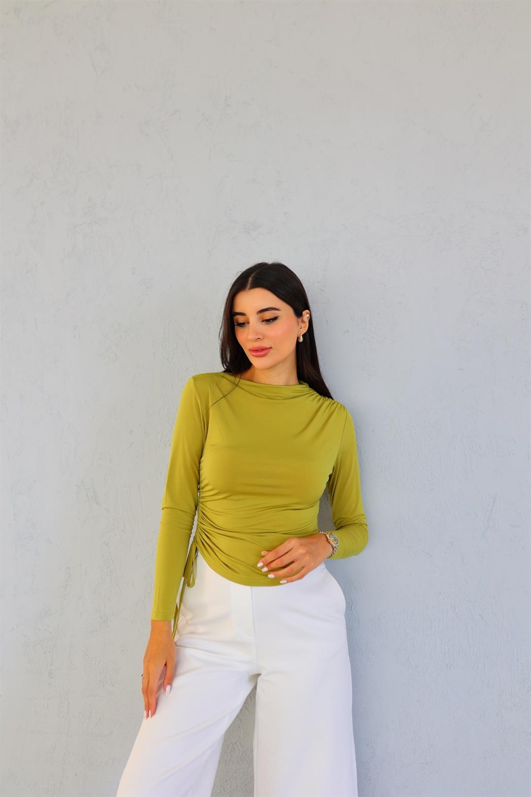 İpli Yağ Yeşili Sandy Bluz