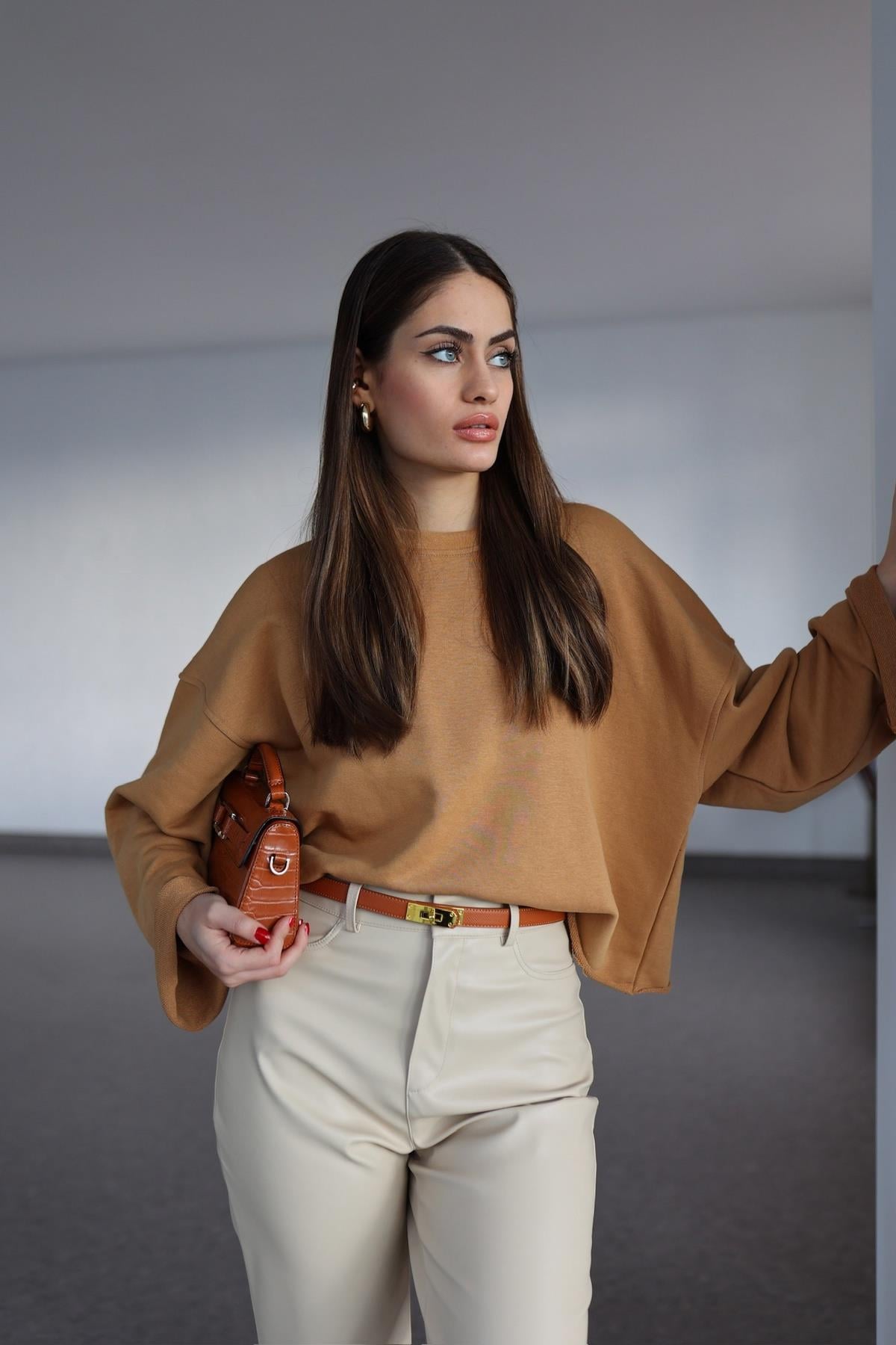 İspanyol Kol Basic Sütlü Kahve Sweat