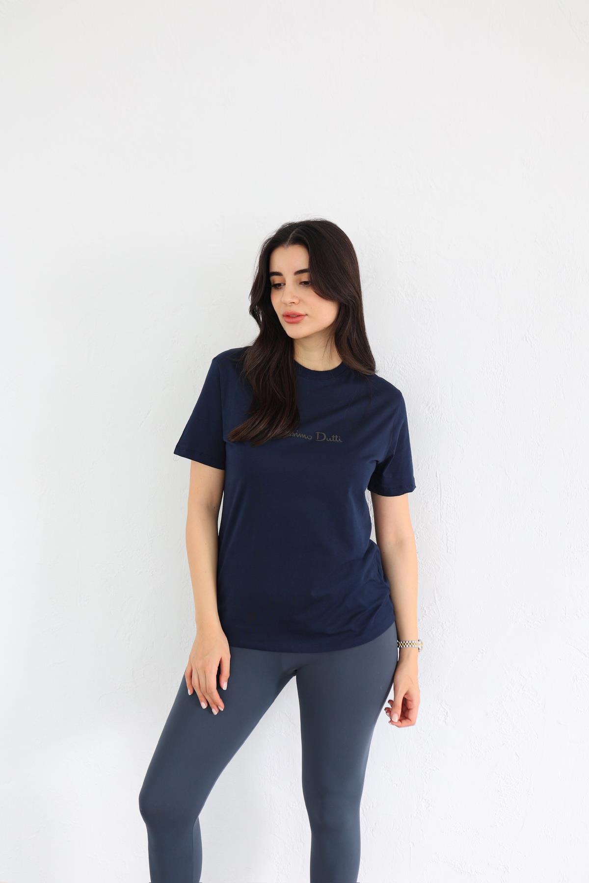 Kabartma Baskılı Lacivert Basic Tshirt