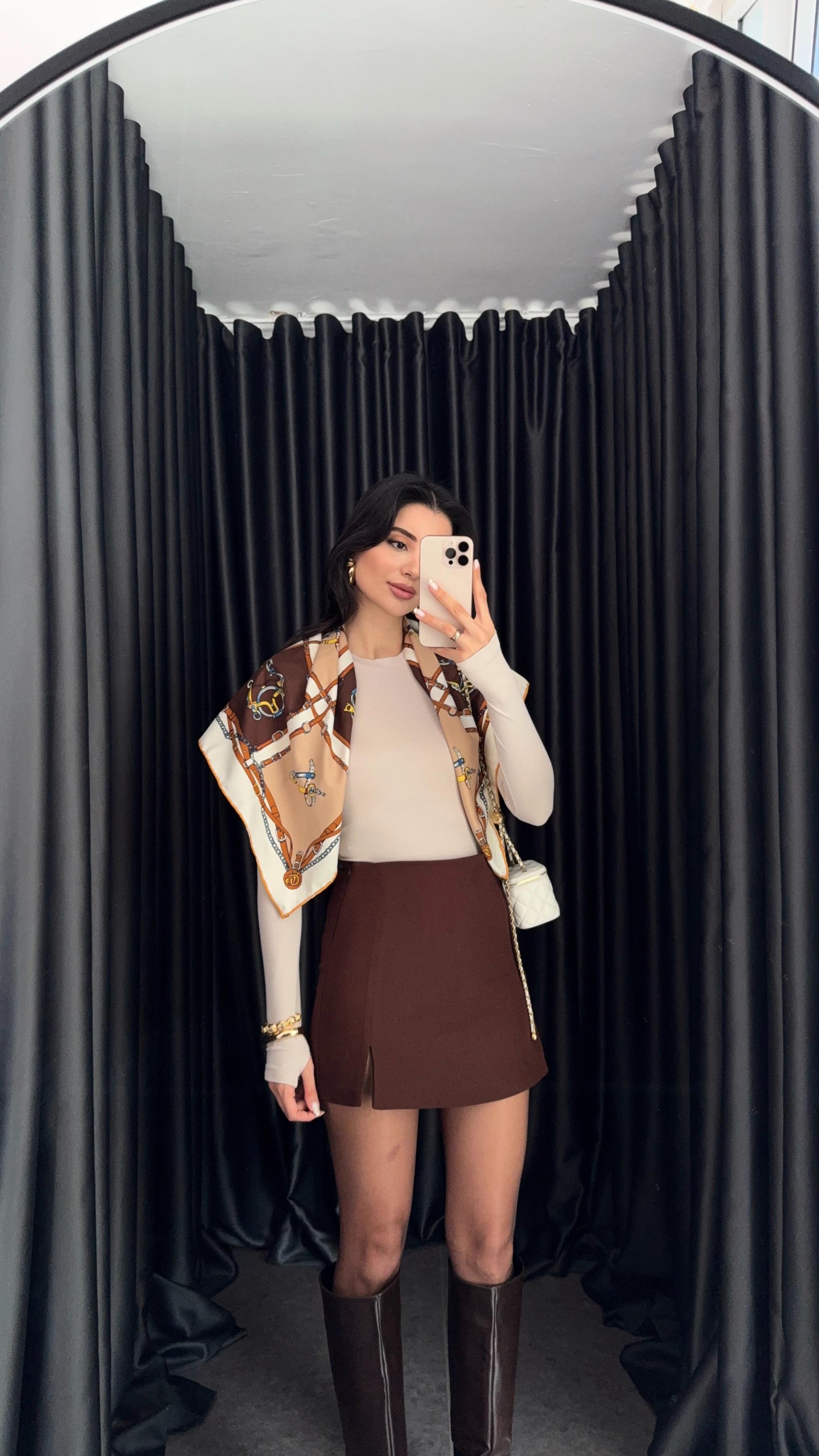 Kahverengi Şort Etek