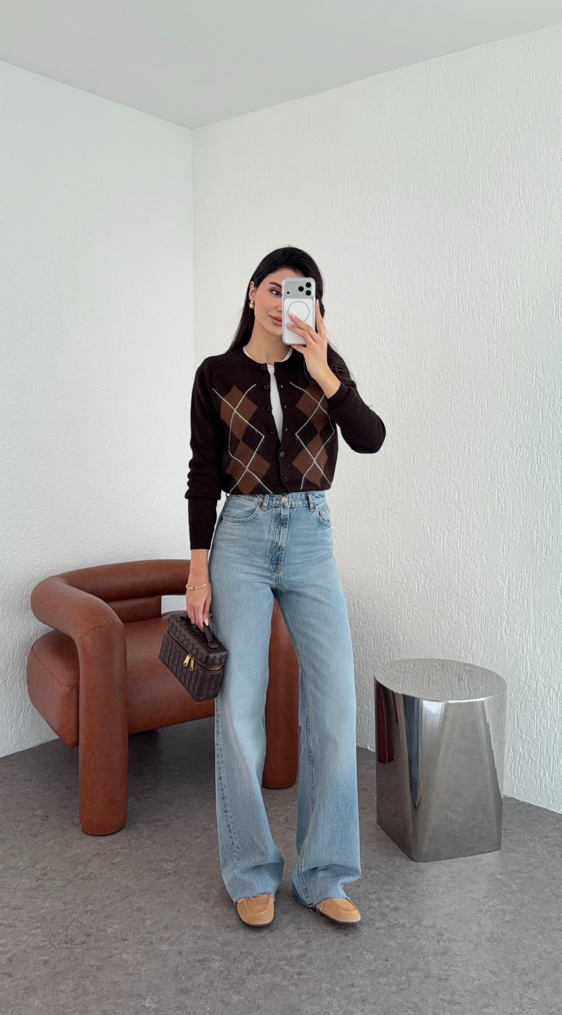 Kesik Paça Açık Mavi Straight Jean