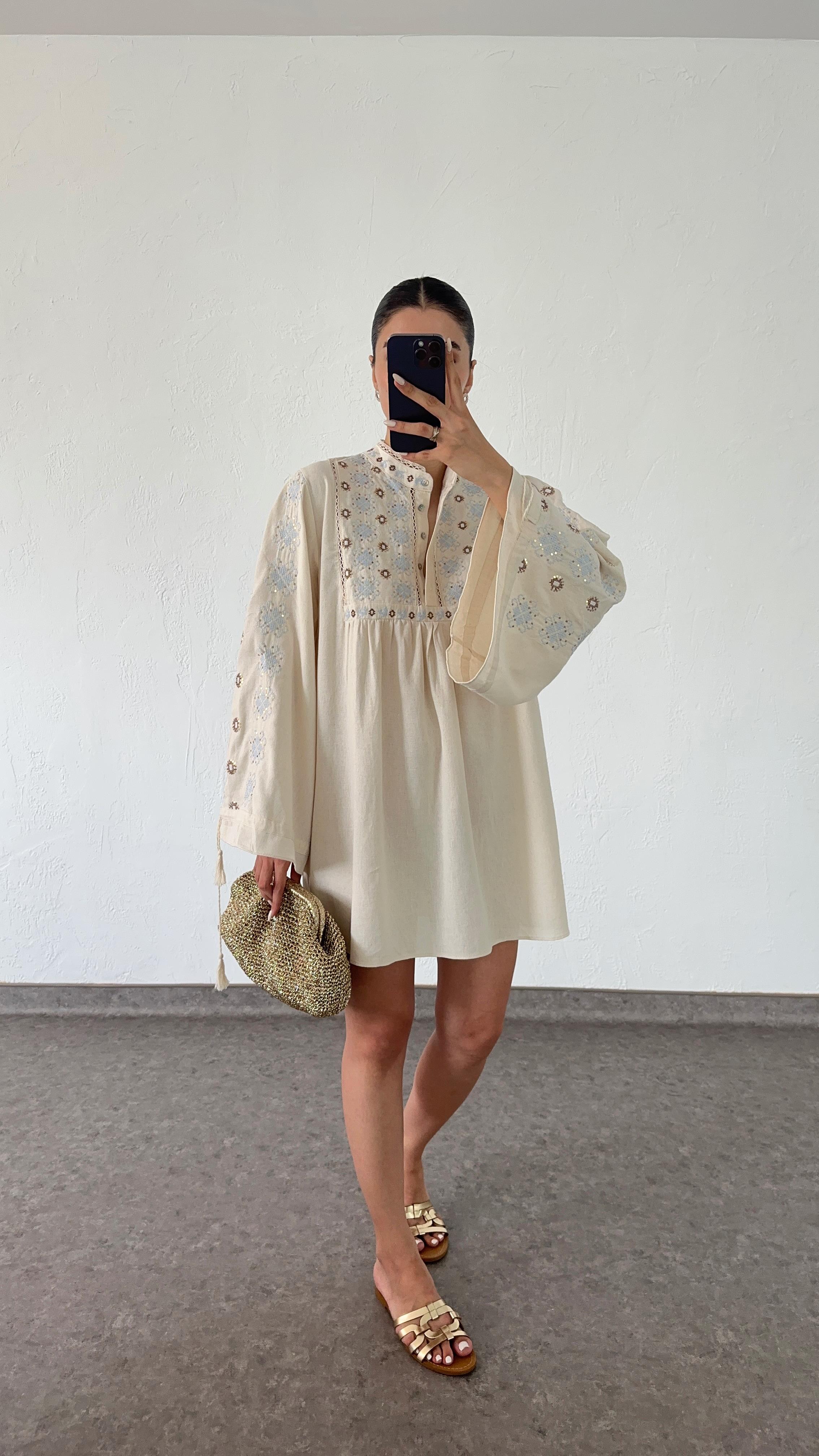 Keten İşlemeli Elbise
