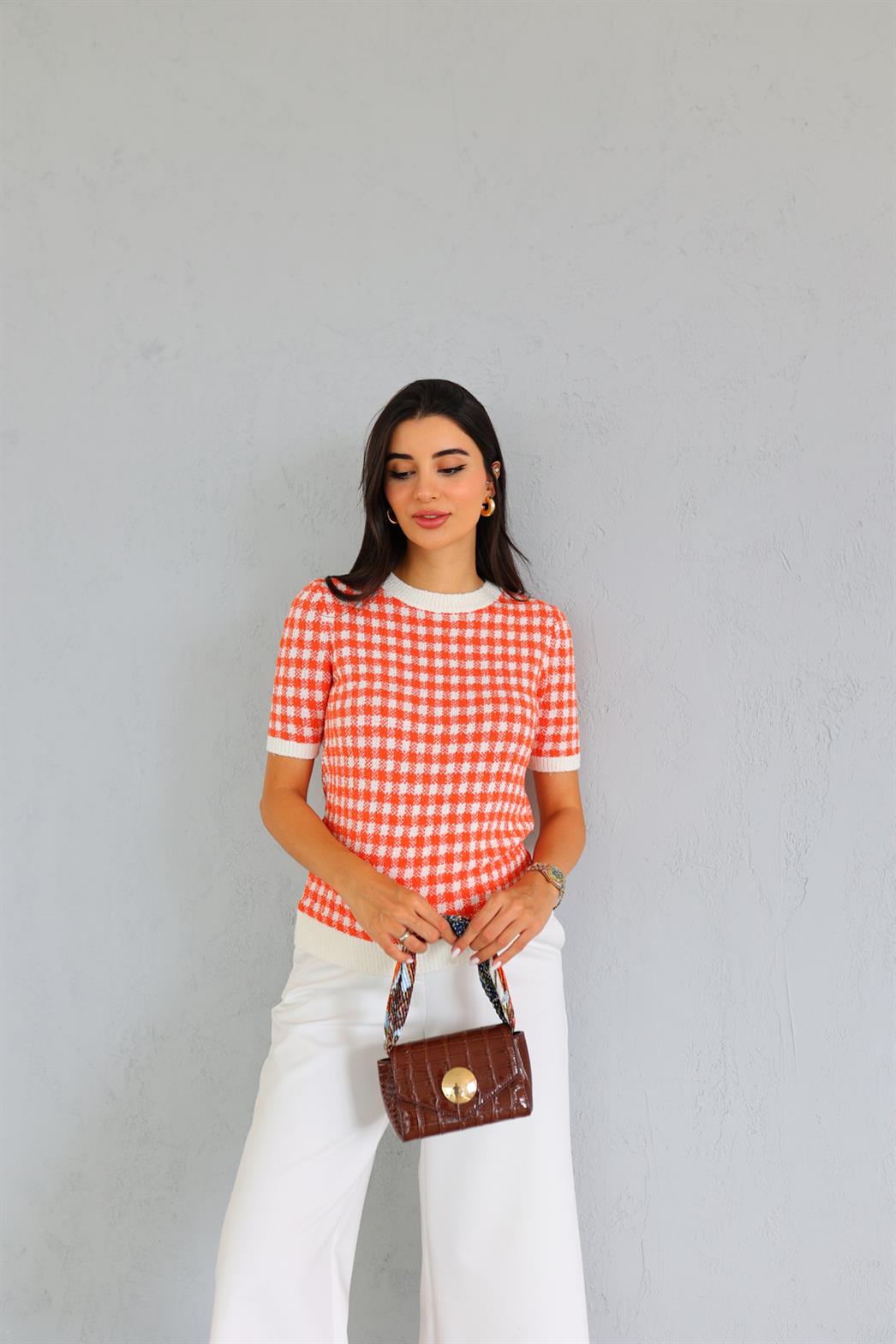 Kısa Kollu Turuncu Triko