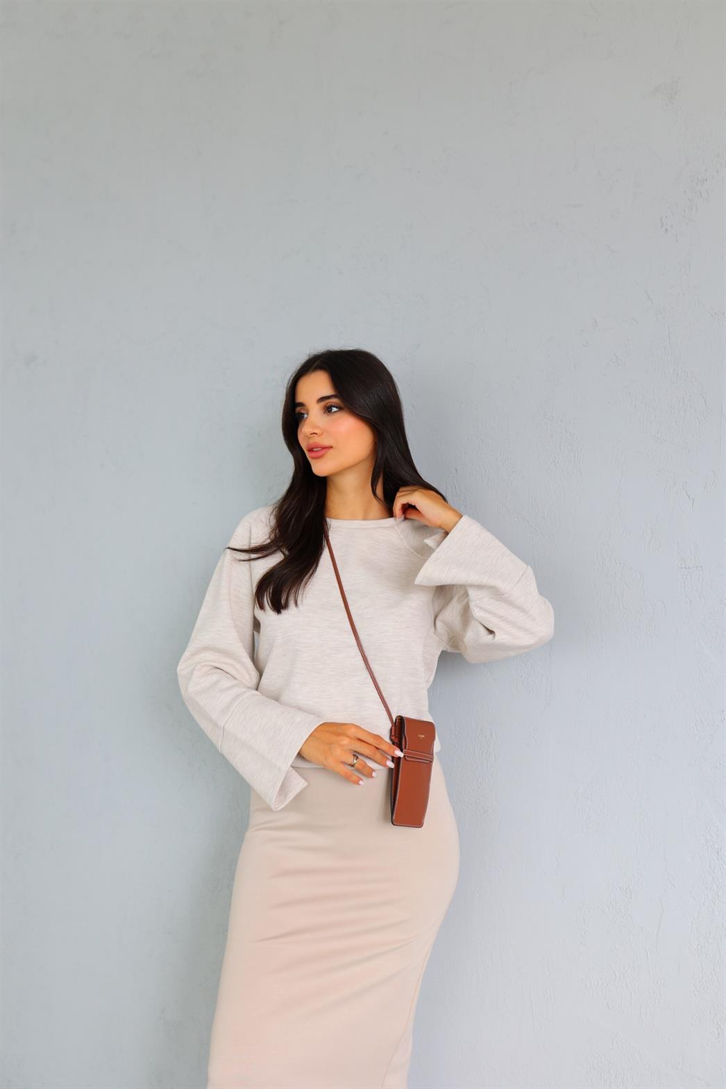 Kol Yırtmaçlı Krem Sweat