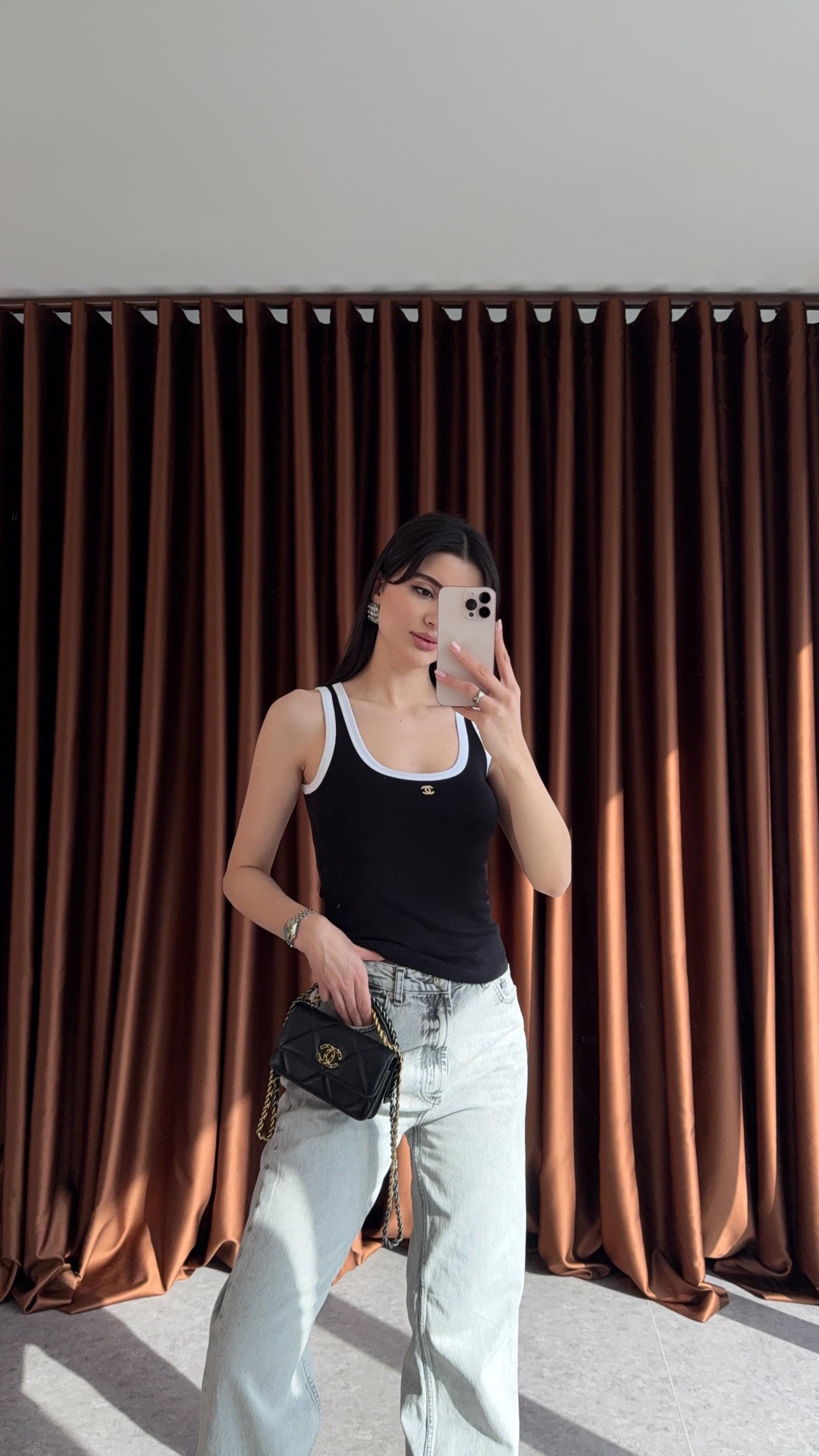 Kontrast Siyah Atlet