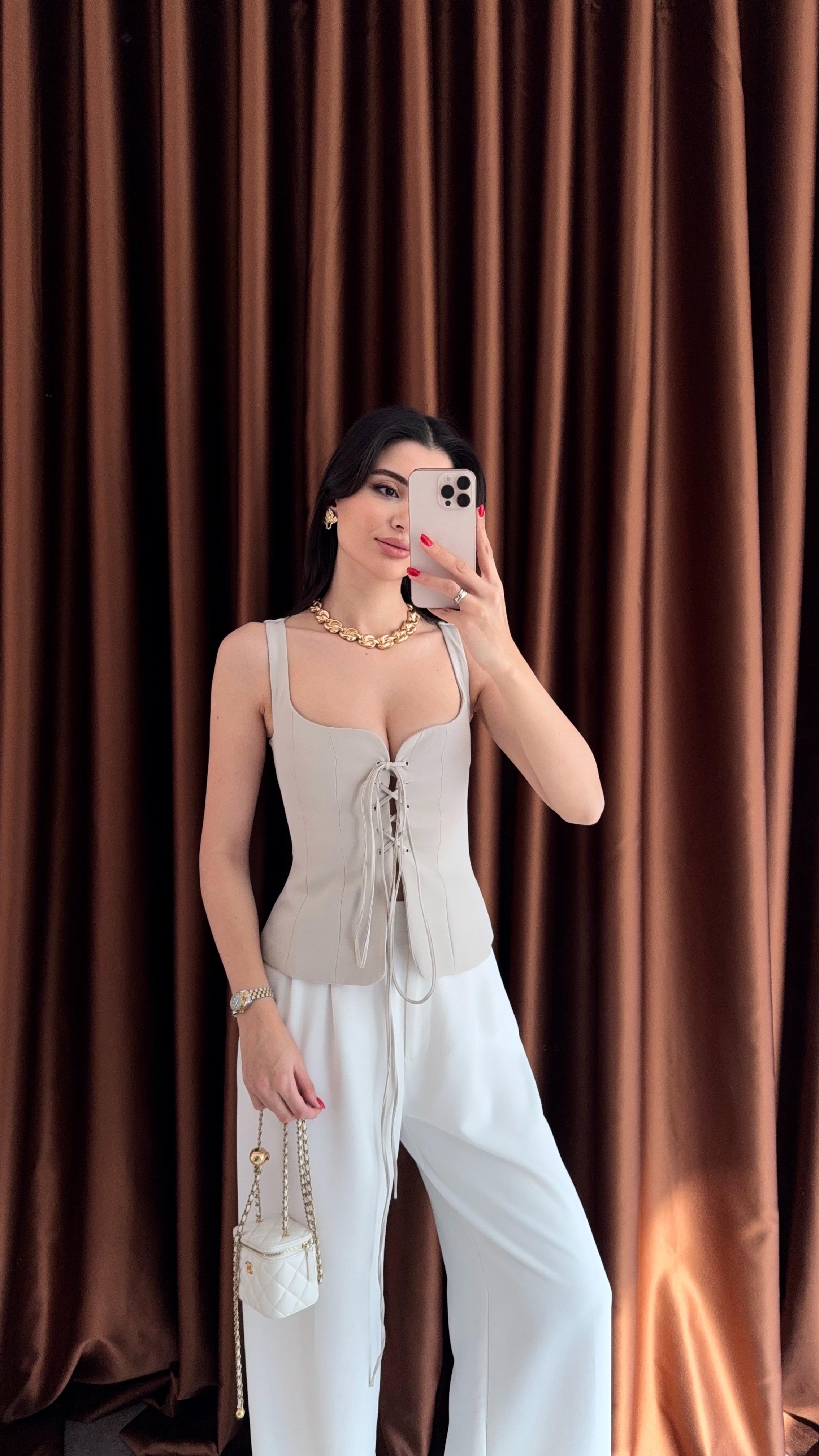 Korse Görünümlü Bej Büstiyer