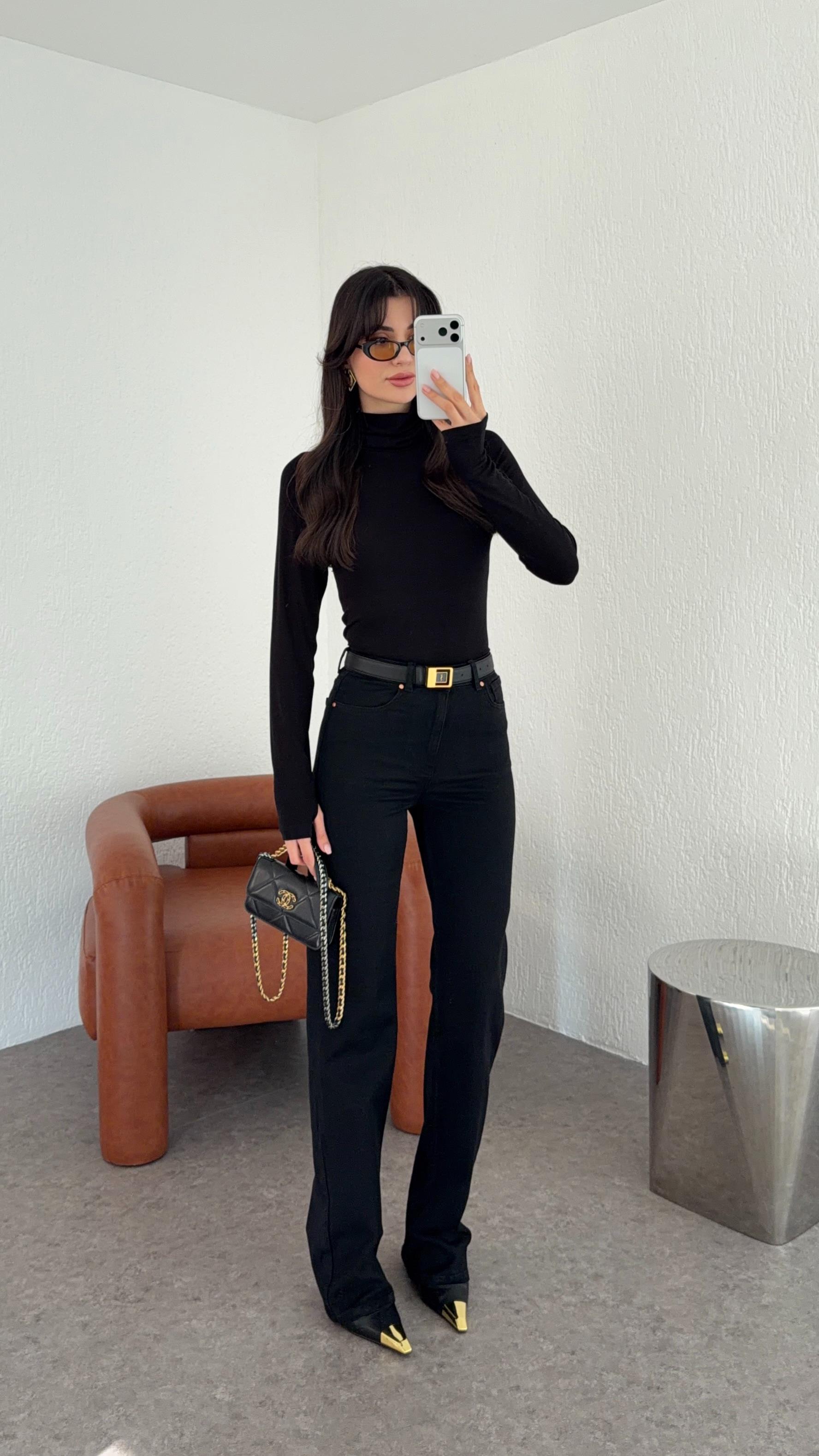 Likralı Siyah Straight Jean