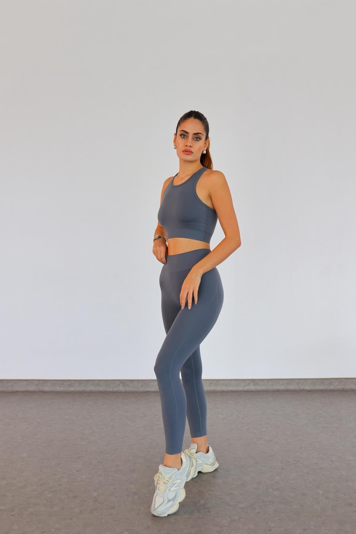 Likralı Sporcu Antrasit Takım