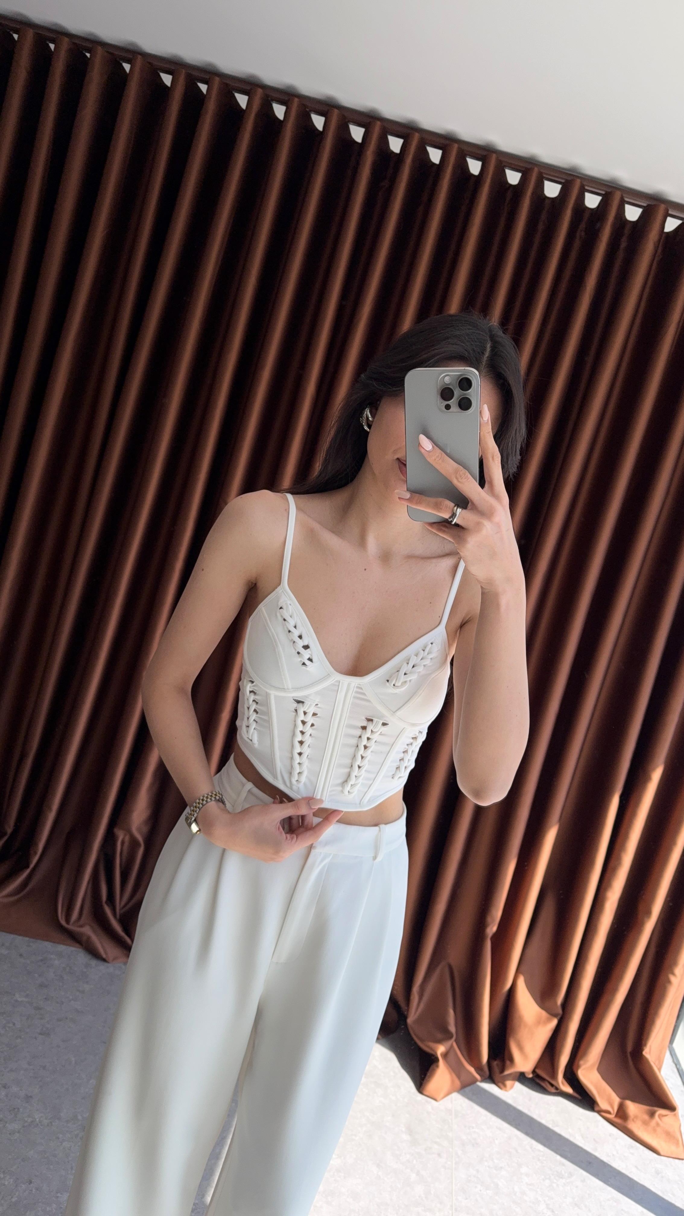 Arzu Crop - White
