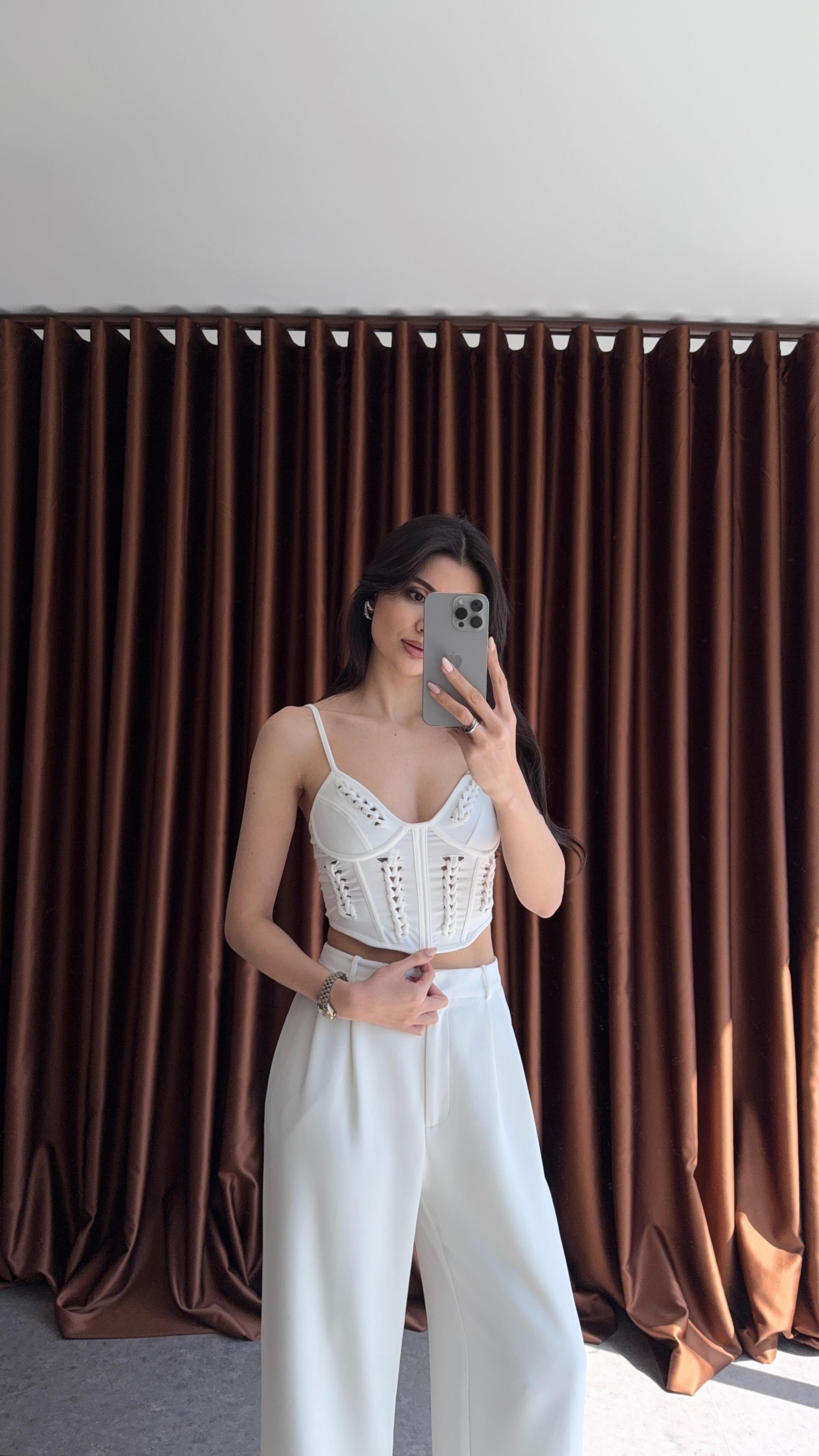 Örgülü Beyaz Crop