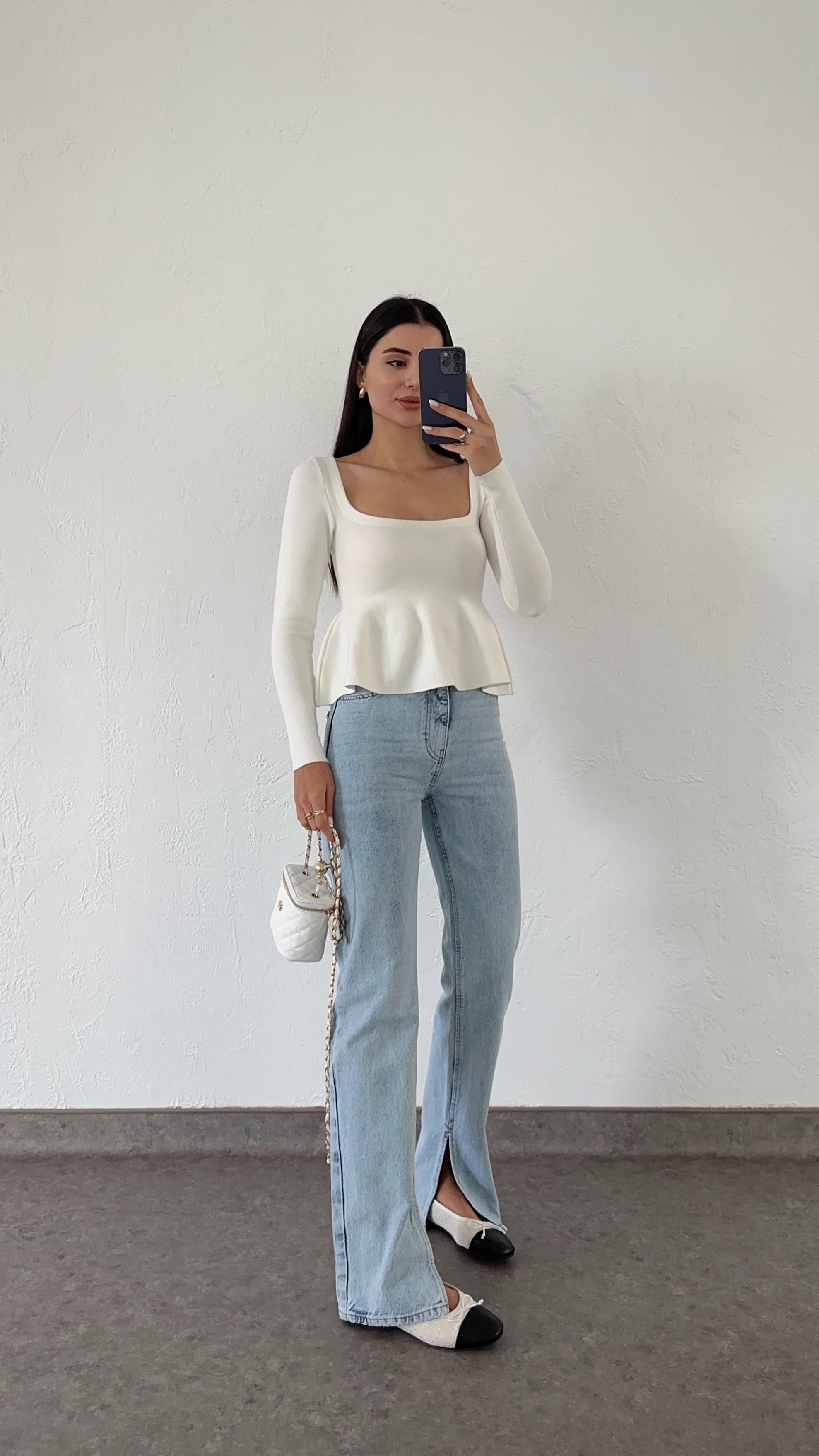 Paça İçi Yırtmaçlı Jean
